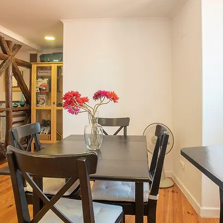 Myplacelisbon - Mouraria Duplex